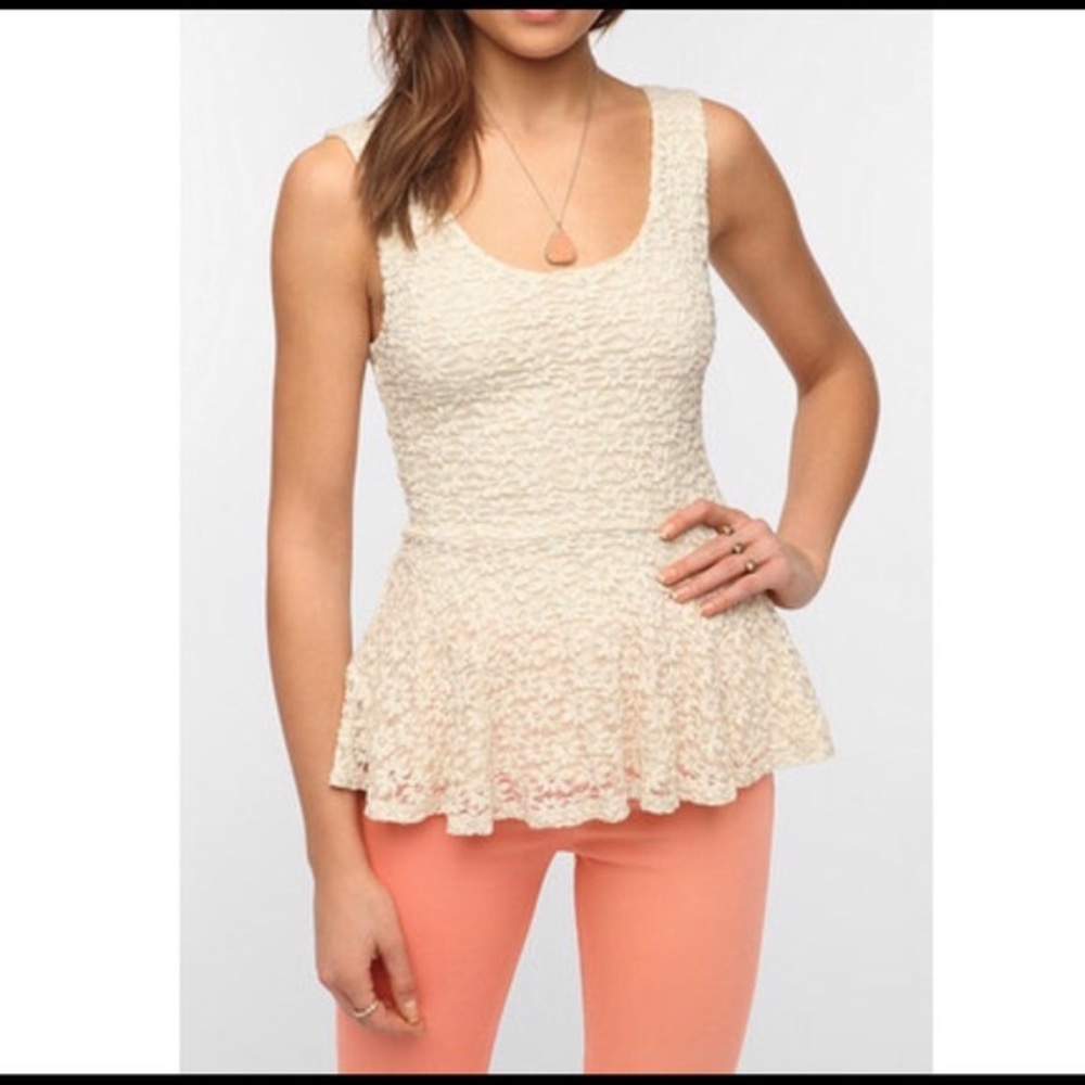 Pins & Needles/Urban Outfitters Peplum Floral Tank